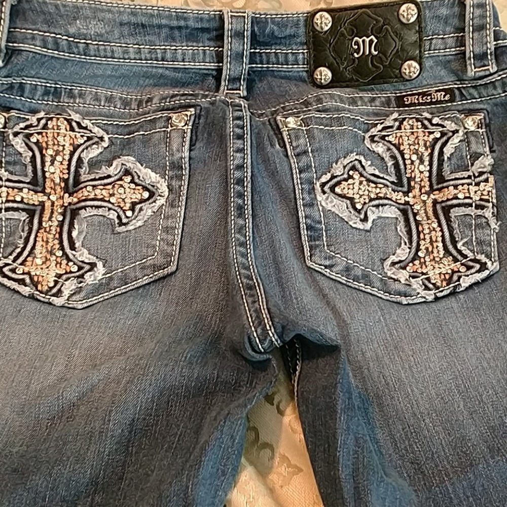 Miss Me Capri jeans